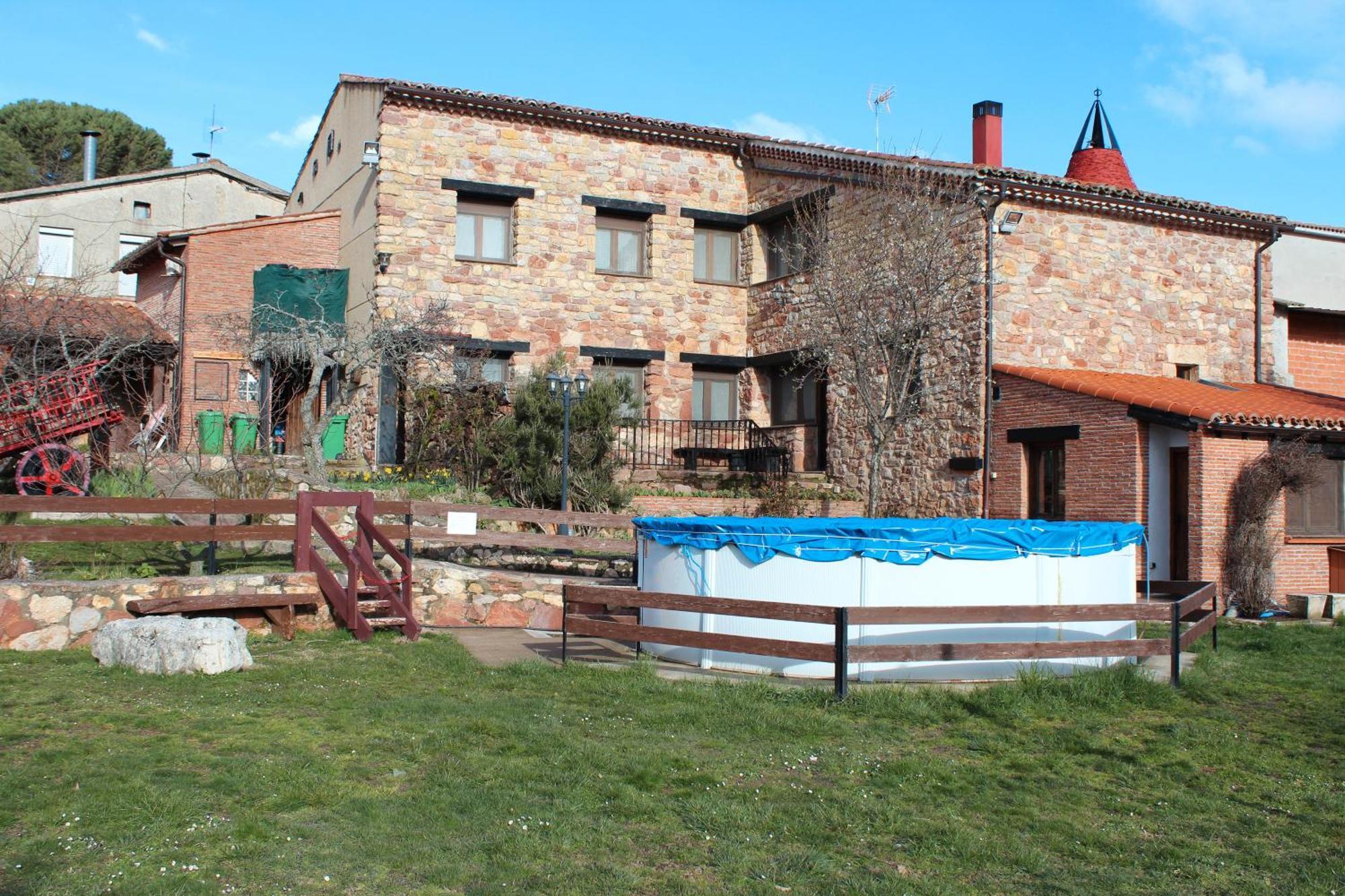 La Chimenea De Soria I Y I I Guest House Espeja de San Marcelino Exterior photo